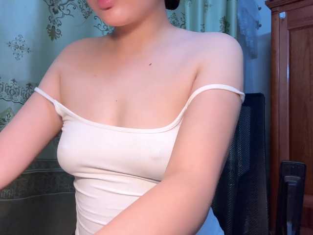 Ling-Jii live cam on BongaCams