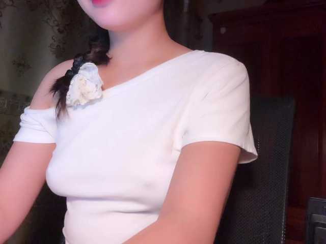 Ling-Jii live cam on BongaCams