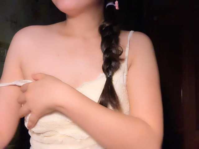 Ling-Jii live cam on BongaCams