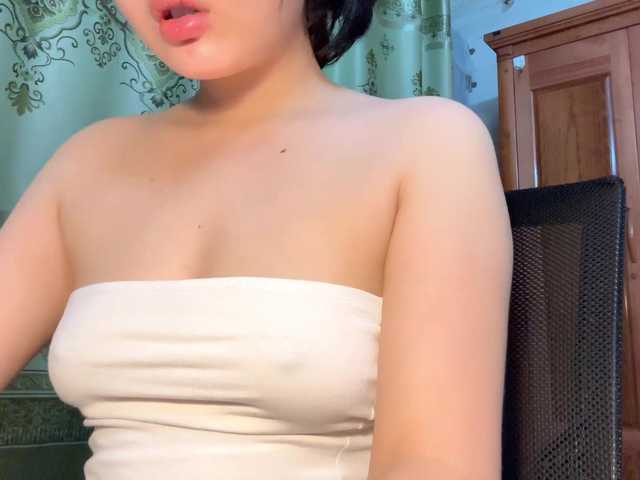 Ling-Jii live cam on BongaCams