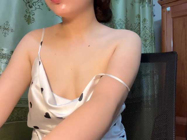Ling-Jii live cam on BongaCams