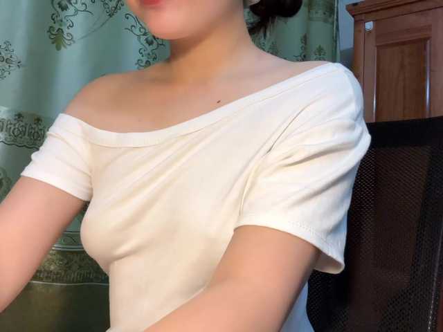 Ling-Jii live cam on BongaCams