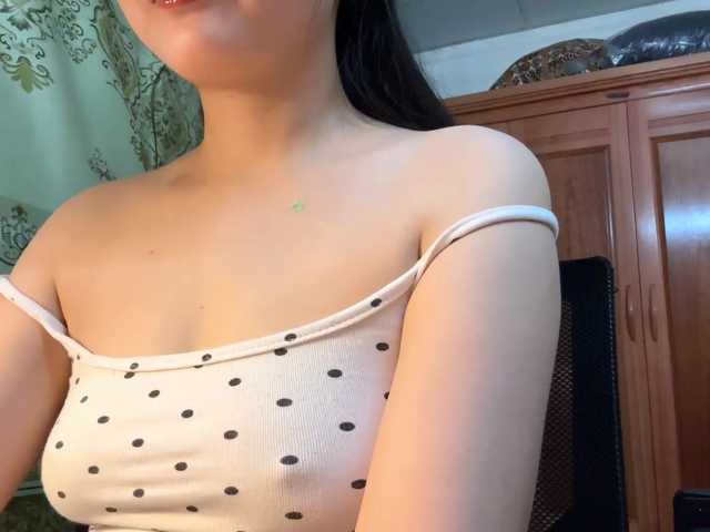 Ling-Jii live cam on BongaCams