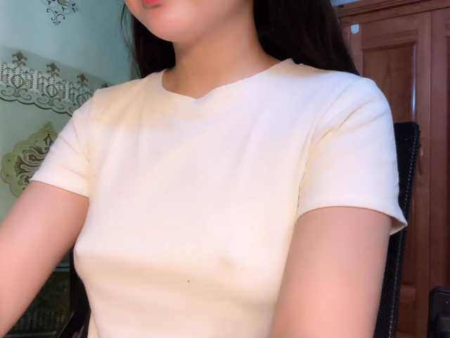 Ling-Jii live cam on BongaCams