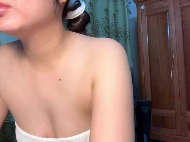 Ling-Jii live webcam show