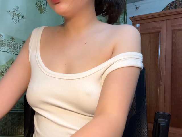 Ling-Jii live cam on BongaCams