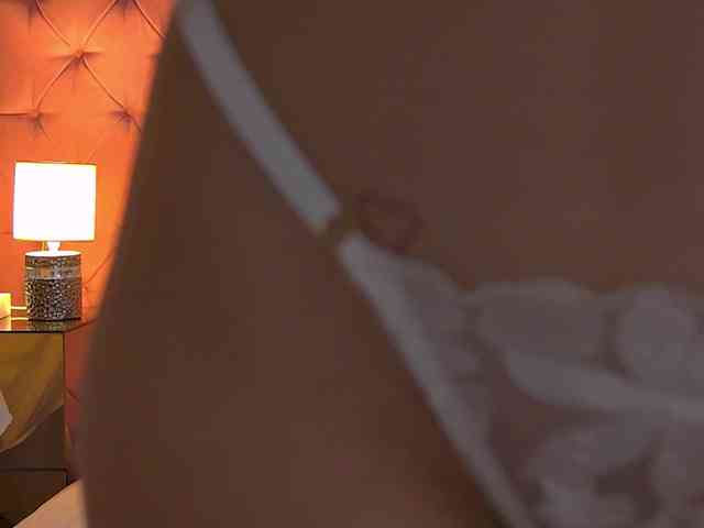 SarahVellmont webcam