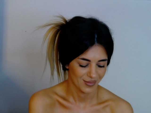 IvyLustt live cam on BongaCams
