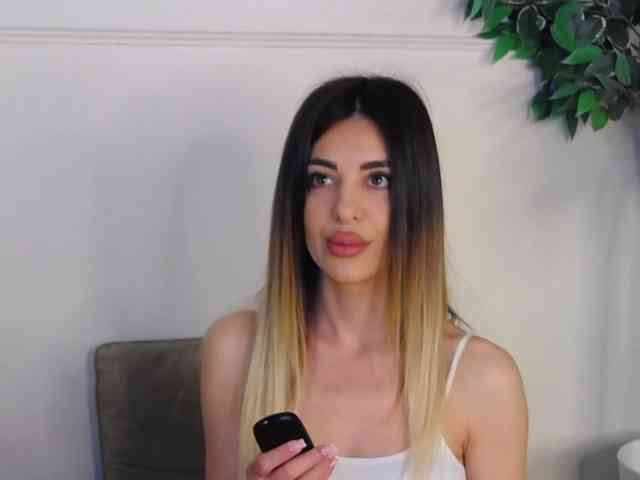 IvyLustt Live Webcam on BongaCams