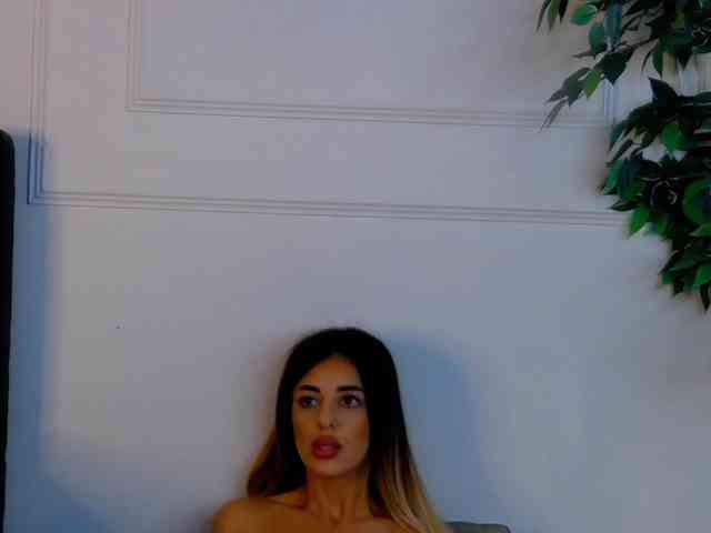 IvyLustt webcam