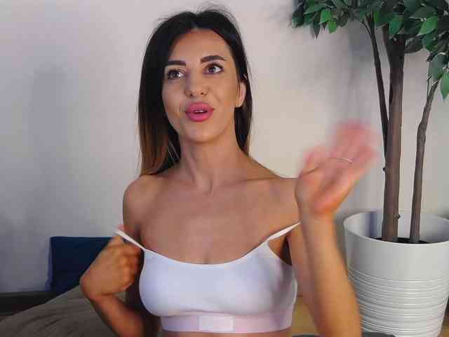 IvyLustt webcam