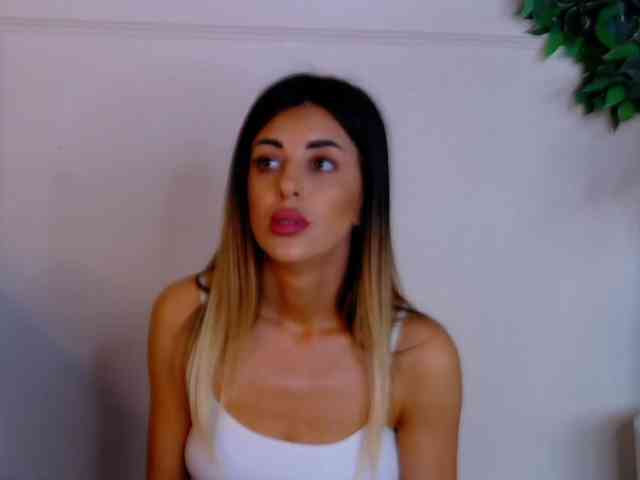 IvyLustt webcam