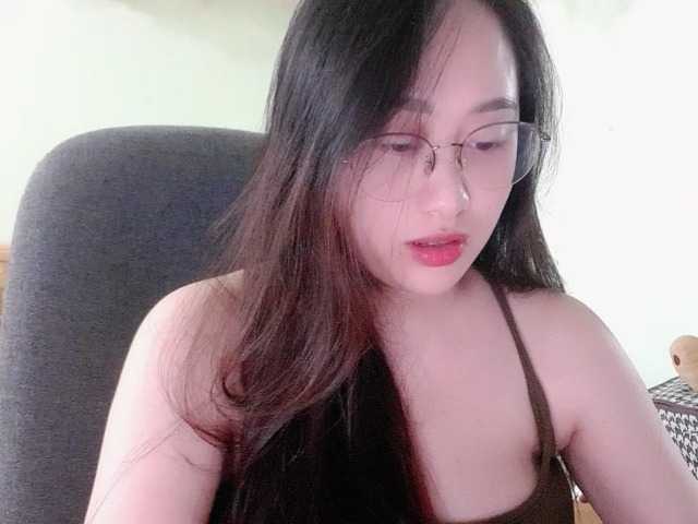 Amy-Yong live cam on BongaCams