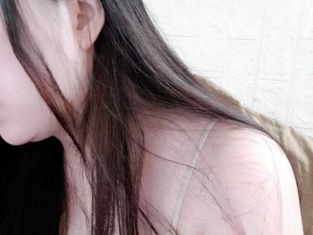 Amy-Yong live cam on BongaCams