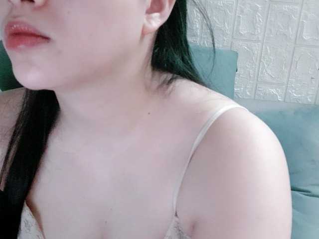 Amy-Yong live cam on BongaCams