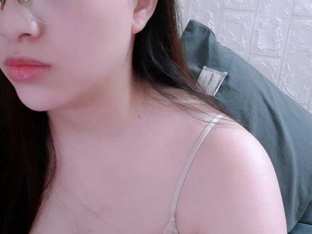 Amy-Yong live cam on BongaCams