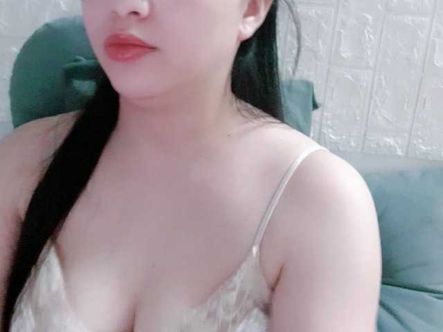 Amy-Yong live cam on BongaCams