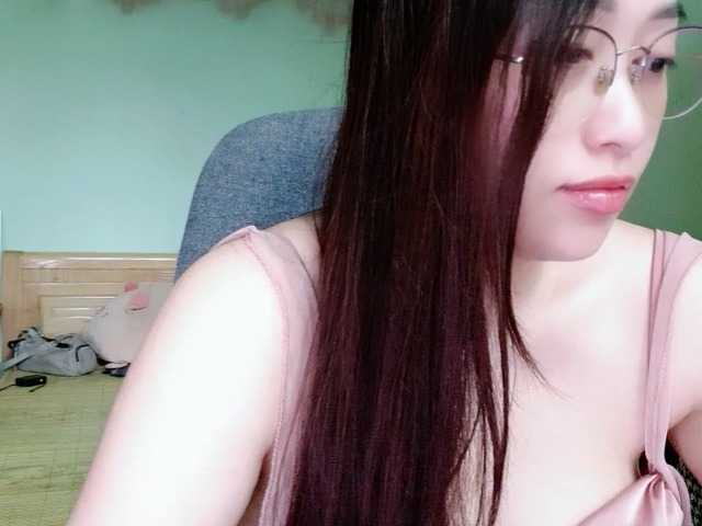 Amy-Yong live webcam show