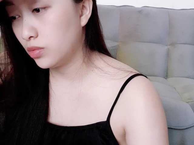 Amy-Yong live cam on BongaCams