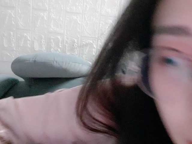 Amy-Yong live cam on BongaCams