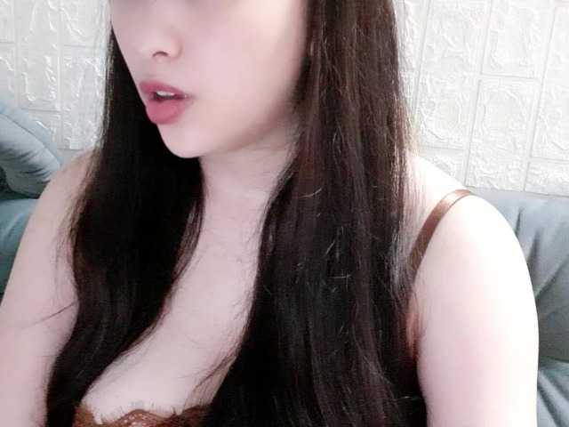 Amy-Yong live cam on BongaCams