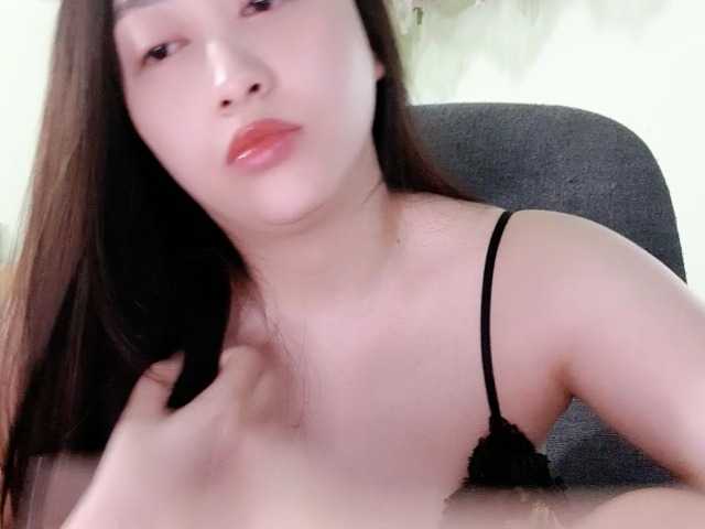 Amy-Yong live webcam show