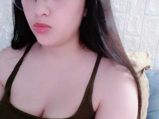 Amy-Yong live cam on BongaCams