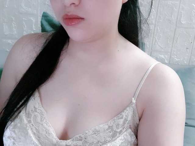 Amy-Yong live cam on BongaCams