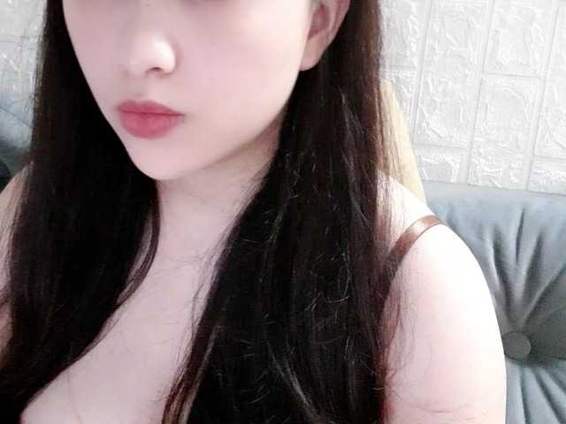 Amy-Yong live cam on BongaCams