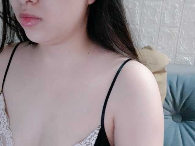 Amy-Yong live cam on BongaCams