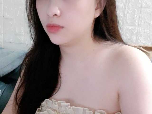 Amy-Yong live cam on BongaCams