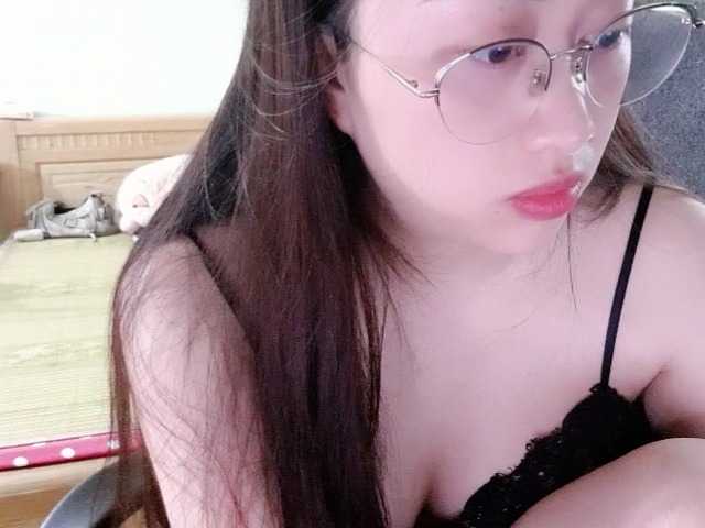 Amy-Yong live cam