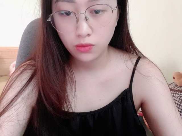 Amy-Yong live cam on BongaCams