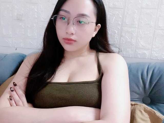 Amy-Yong live webcam show