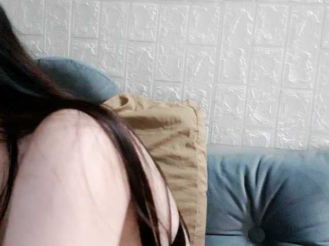 Amy-Yong live cam on BongaCams