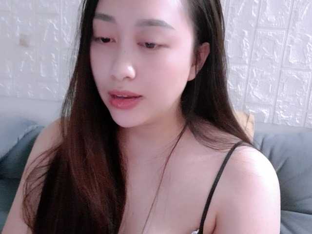 Amy-Yong live cam on BongaCams