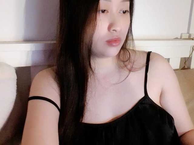 Amy-Yong live cam on BongaCams