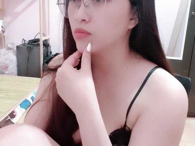 Amy-Yong live cam on BongaCams