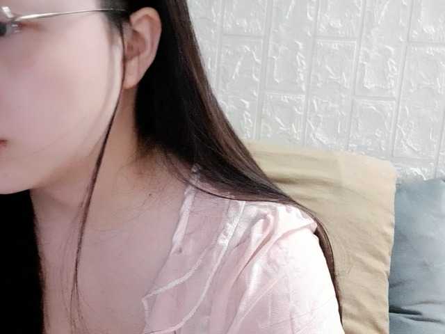 Amy-Yong live cam on BongaCams
