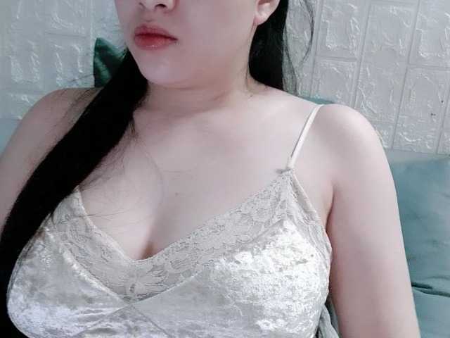 Amy-Yong live cam on BongaCams