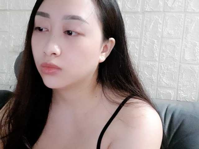 Amy-Yong live cam on BongaCams