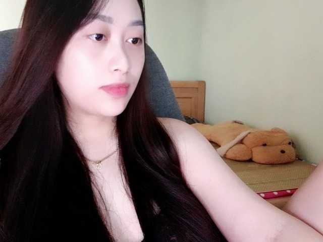 Amy-Yong live cam on BongaCams