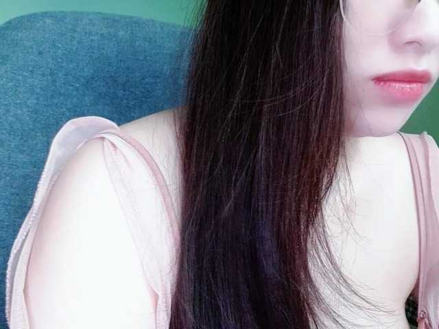 Amy-Yong live cam on BongaCams