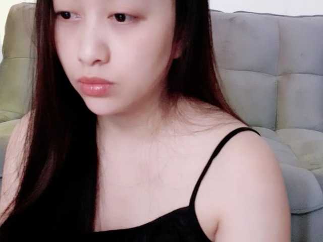 Amy-Yong live cam on BongaCams