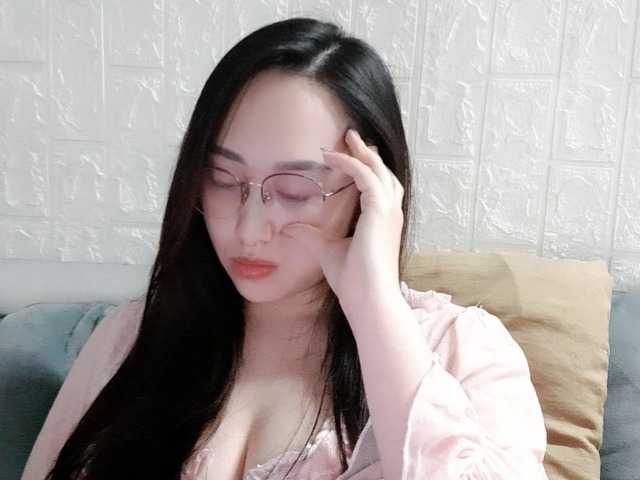 Amy-Yong live cam on BongaCams