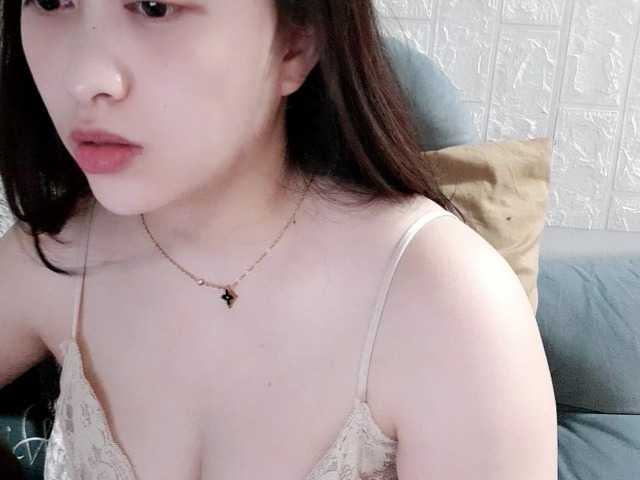 Amy-Yong live cam on BongaCams