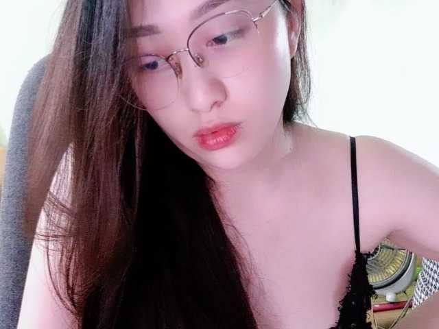 Amy-Yong live webcam show