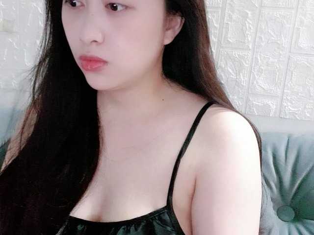 Amy-Yong live cam on BongaCams