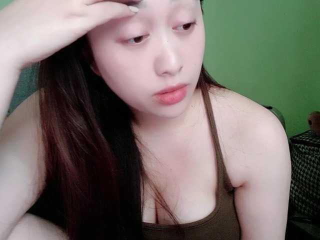 Amy-Yong live cam on BongaCams