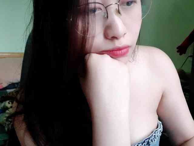 Modelo: Amy-Yong